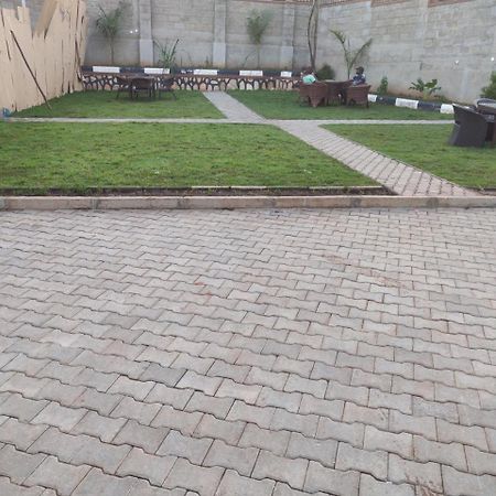 Kampala Suburbs Apartment Dış mekan fotoğraf